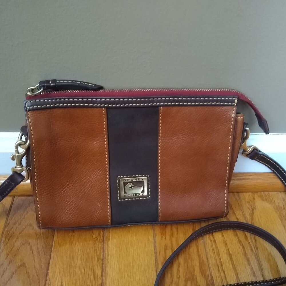 Colorblock crossbody Dooney and Bourke